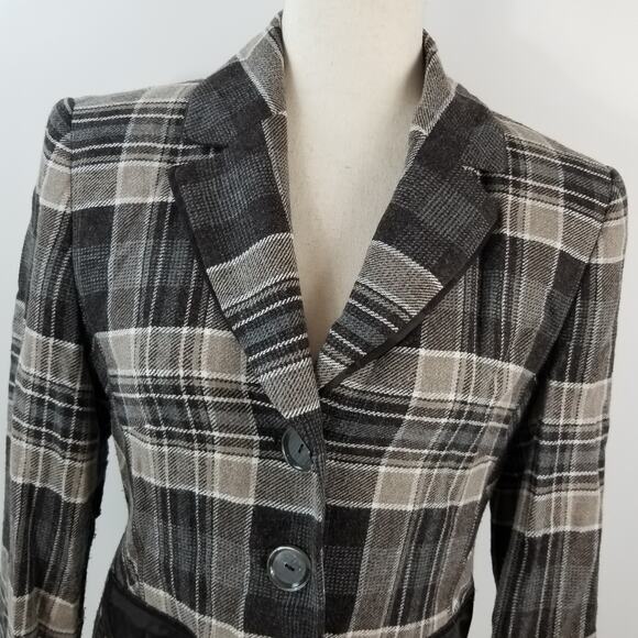 Gerry Weber Gray Black Cream Plaid Wool Blend 3 Button Jacket Lined Size Small - Picture 2 of 6